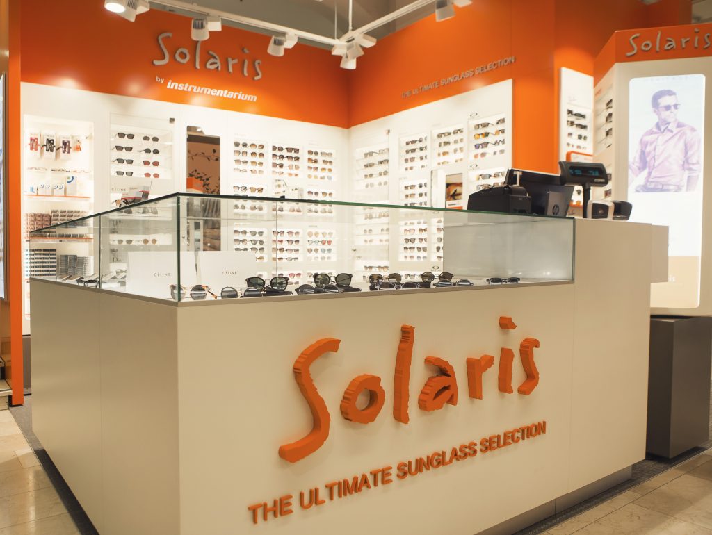 Instru Optiikka Oy avaa aurinkolasien Solaris-erikoisliikkeen Helsingin keskustan Stockmann-tavarataloon